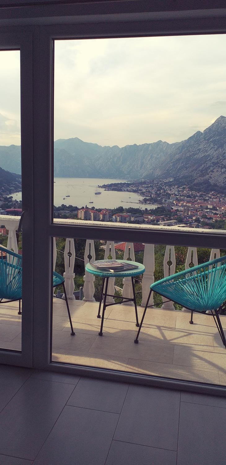 Beautiful view Apartment in Kotor Municipality