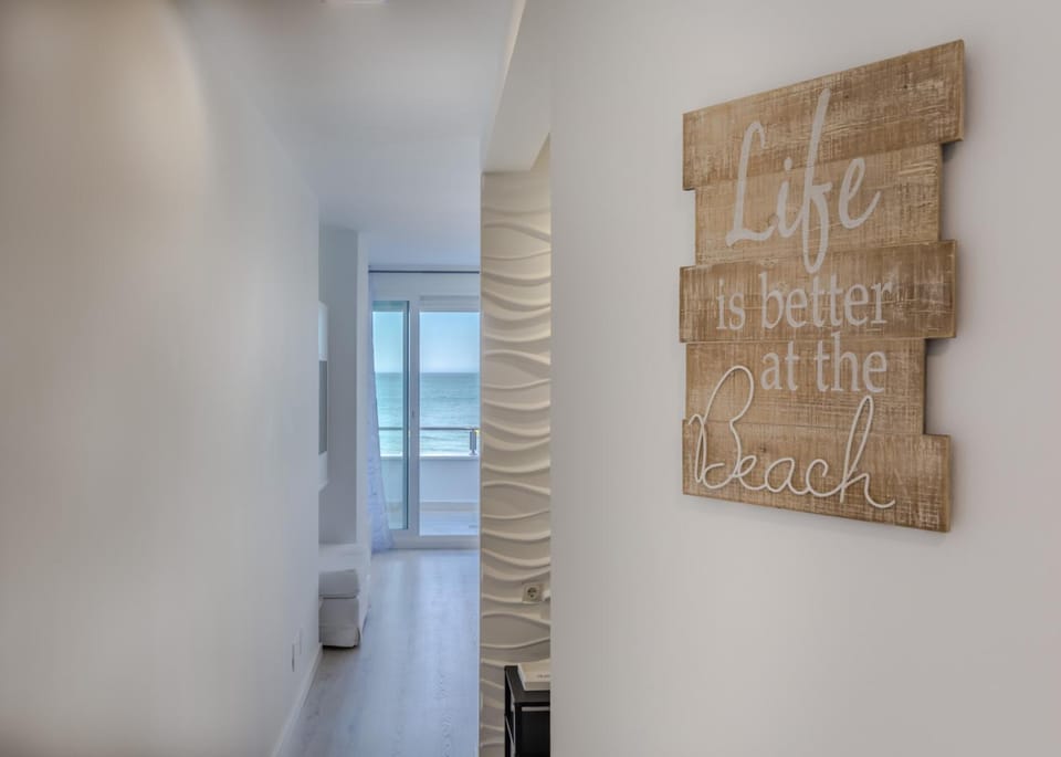 Roca Chica A Apartamento ADC Apartment in Torremolinos
