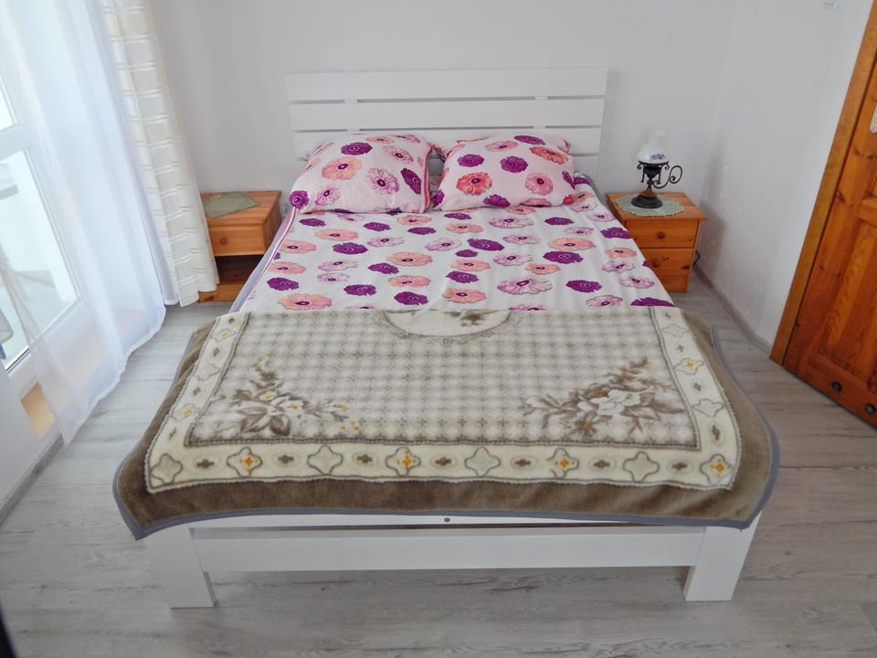 Shower, Bed, Bathroom, TV and multimedia, Coffee/tea facilities, Balcony/Terrace, Photo of the whole room