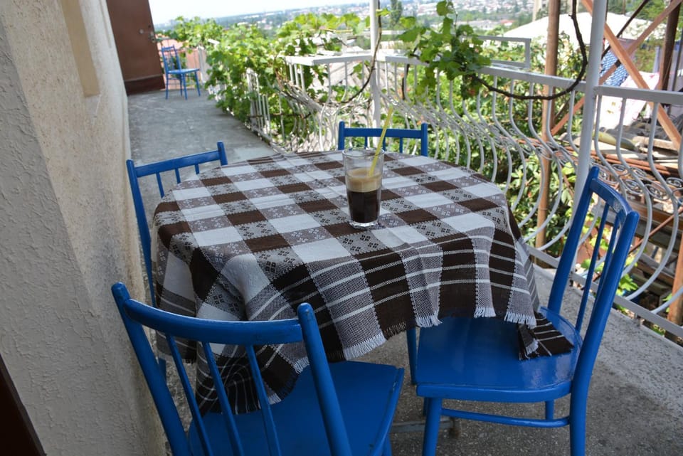 Balcony/Terrace, Certificate/Award