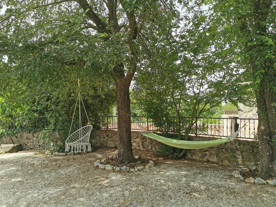 Holiday House Rasopasno House in Primorje-Gorski Kotar County