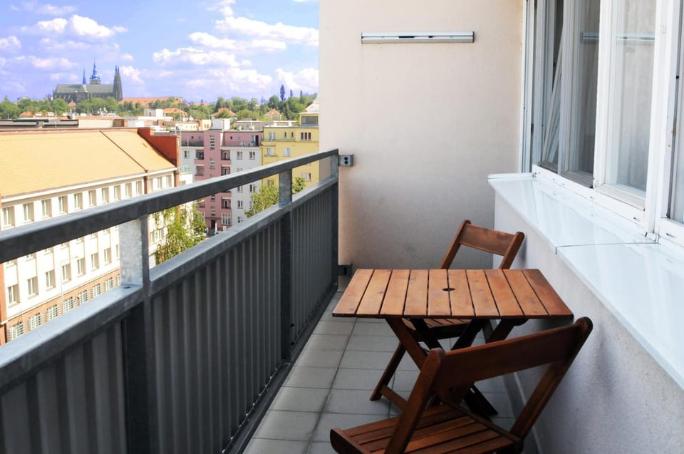 View (from property/room), Balcony/Terrace, Landmark view
