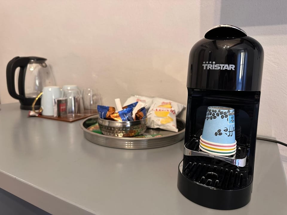 Food and drinks, Food, minibar