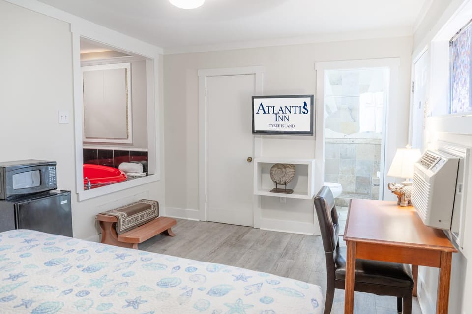 Atlantis Inn - Tybee Island Hotel in Tybee Island