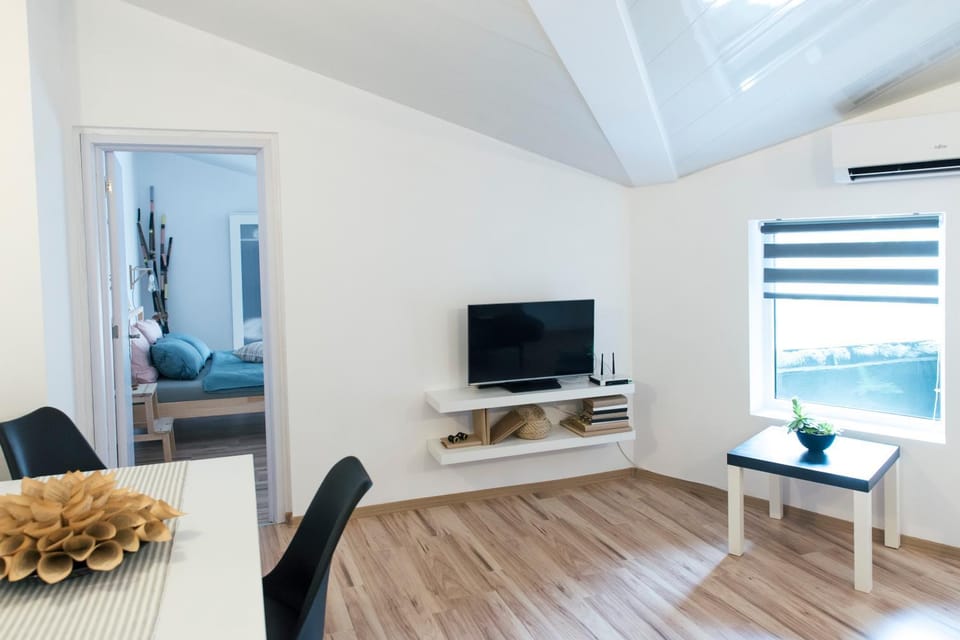 Balabanov White Apartment in Varna