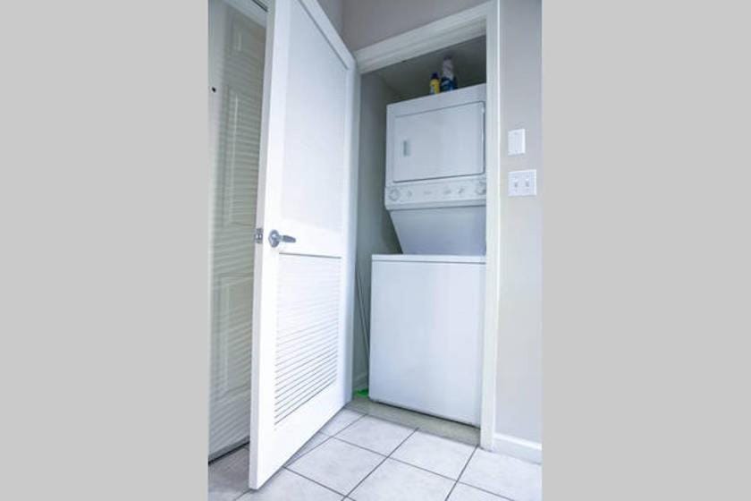 Amazing Apartments near the grove Apartment hotel in San Fernando Valley