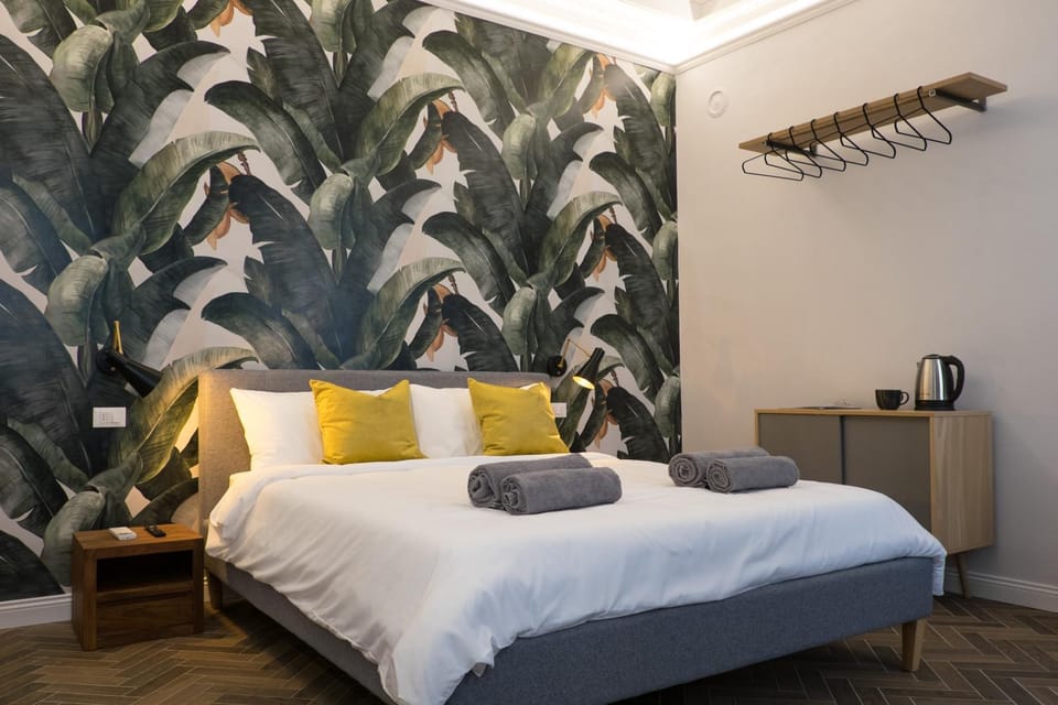 The Gallery 42 Guest House Bed and Breakfast in Florence