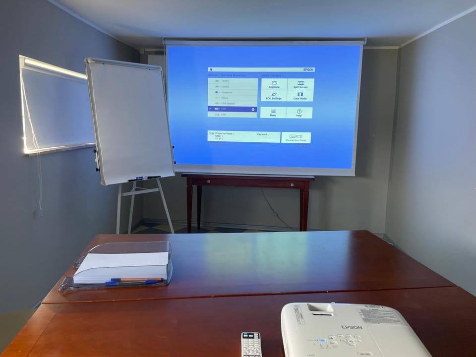 TV and multimedia, Meeting/conference room, hair dresser