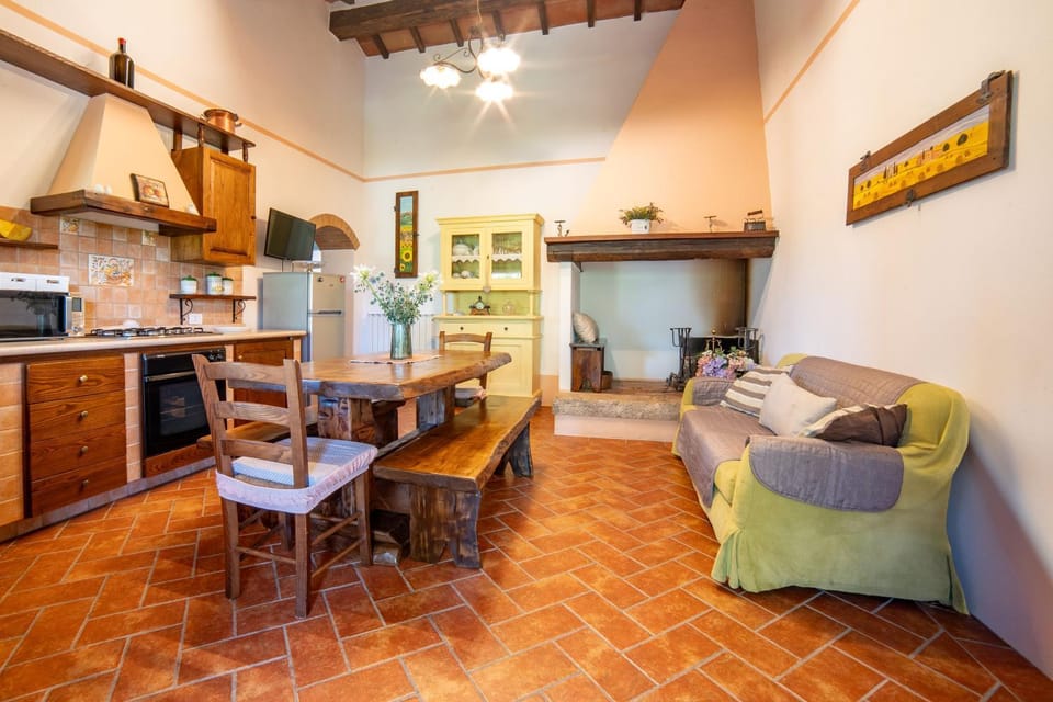 Agriturismo Palazzi Del Papa Farm Stay in Tuscany