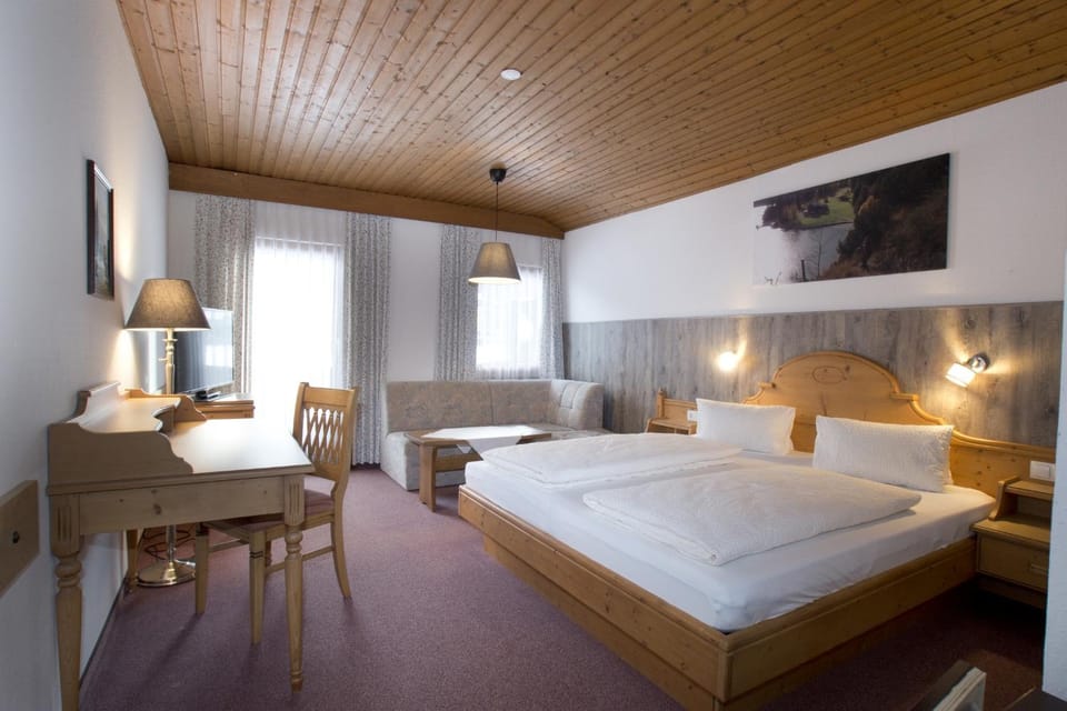 Klausenhof Bed and Breakfast in Tyrol