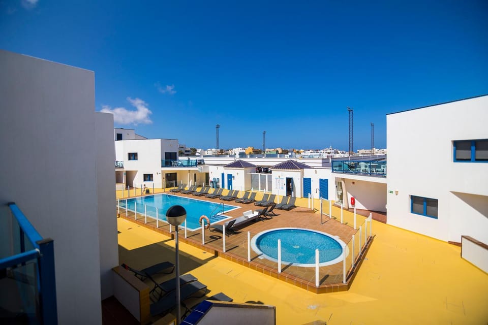 Shower, Summer, Swimming pool