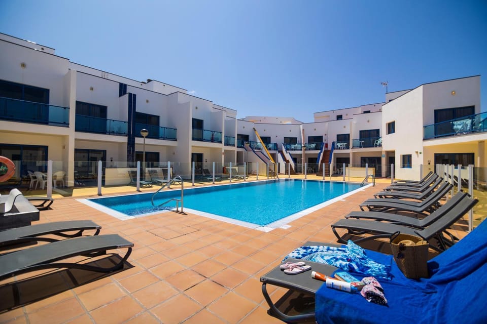Balcony/Terrace, Swimming pool