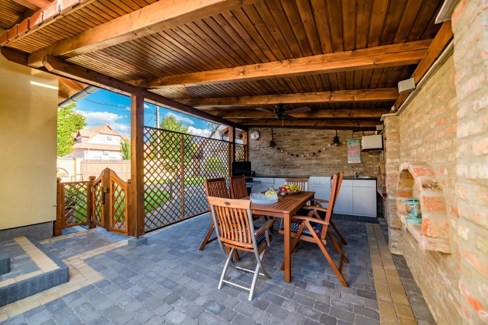 BBQ facilities, Balcony/Terrace