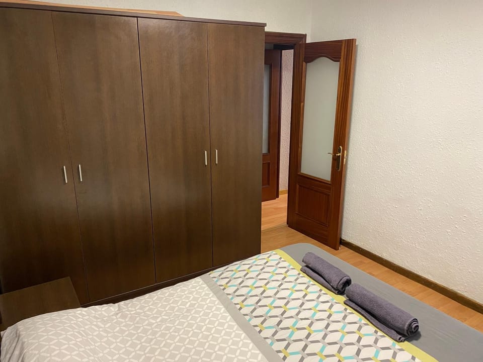 Apartamento low cost Apartment in Gijón