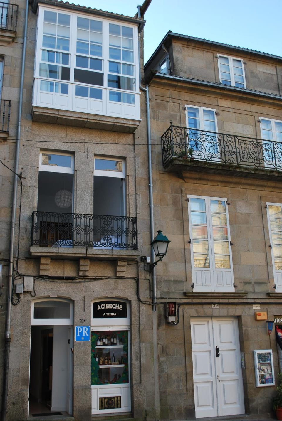 Facade/entrance
