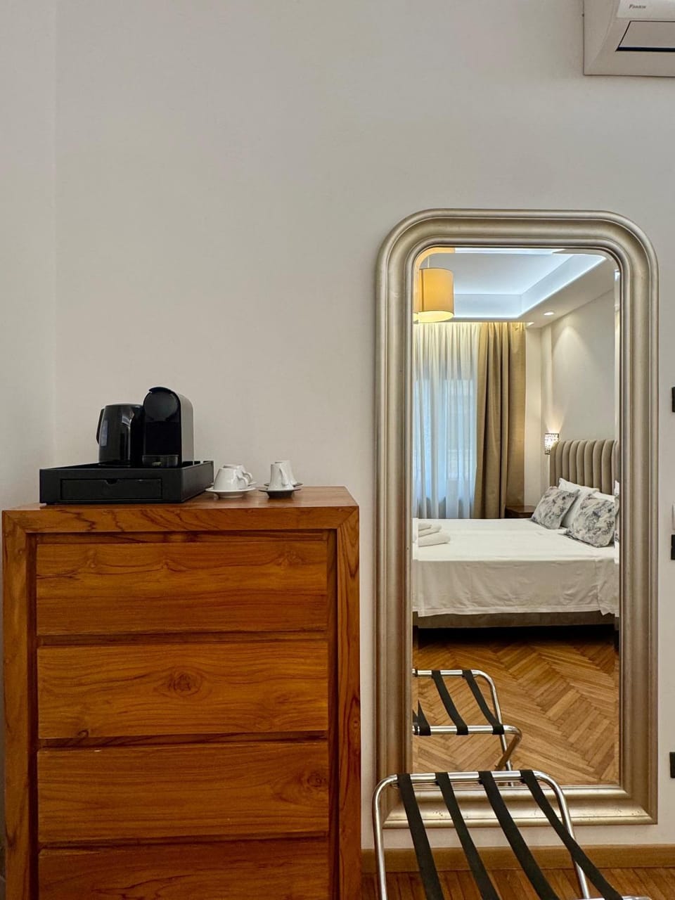 St. Peter' Six Rooms & Suites Bed and Breakfast in Rome