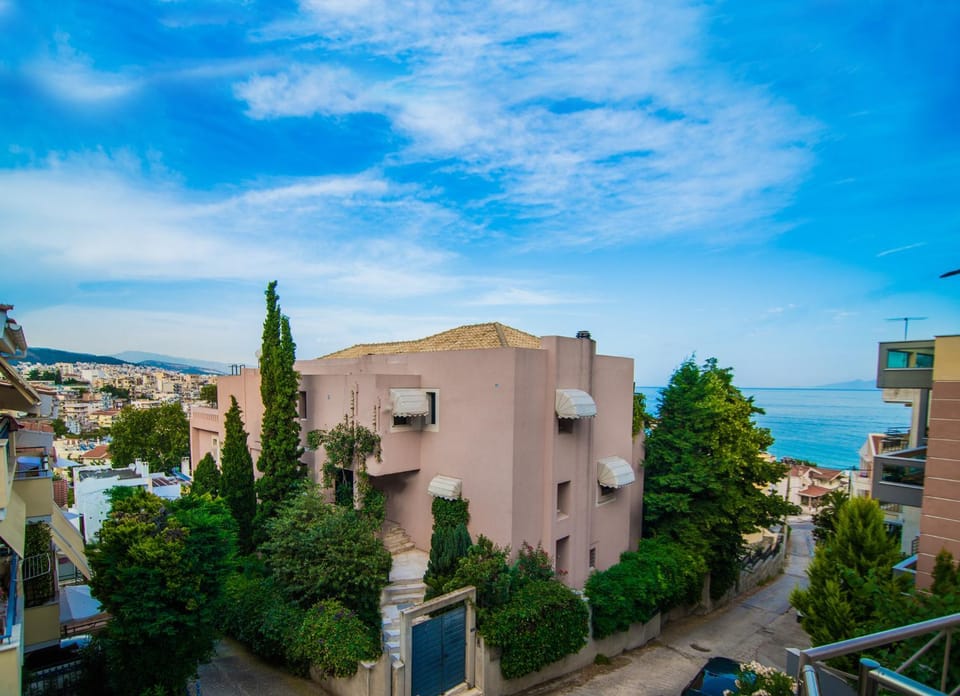 City view, Landmark view, Mountain view, Sea view, Street view