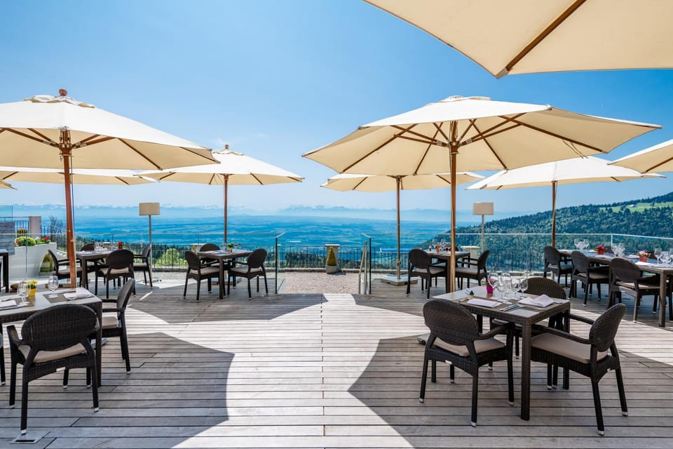 Patio, Restaurant/places to eat