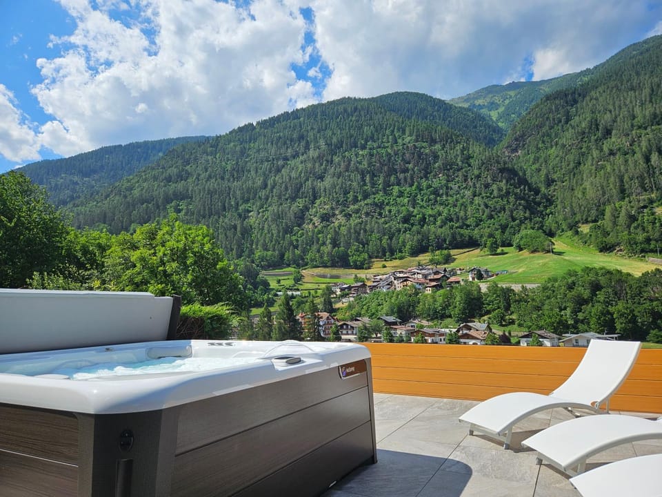 Garden, Open Air Bath