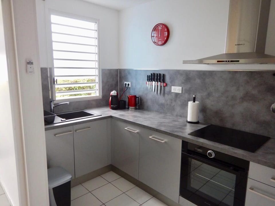 Au Petit Paradis Apartment in Sainte-Anne