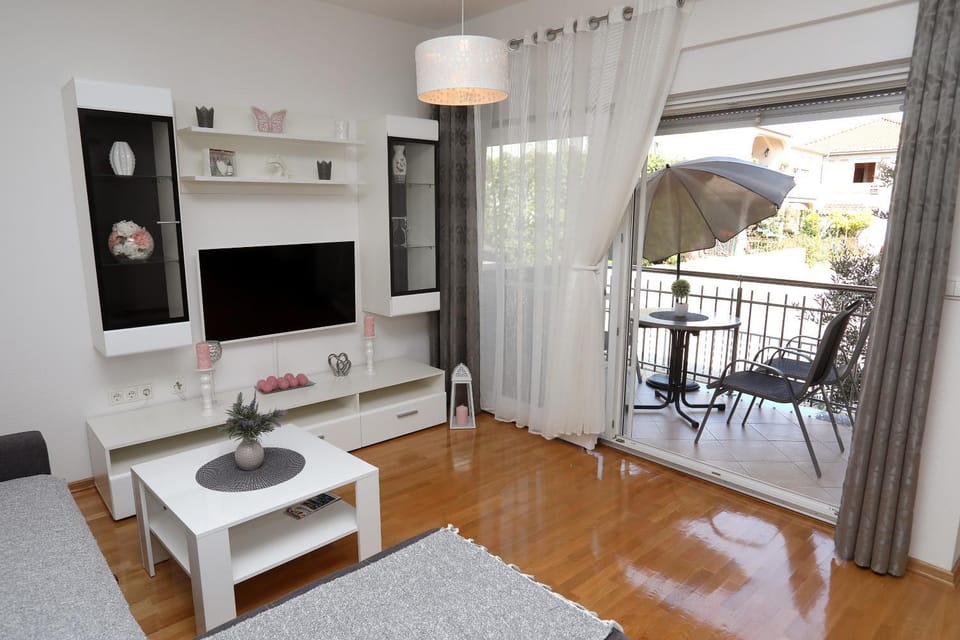 Balcony/Terrace, Living room