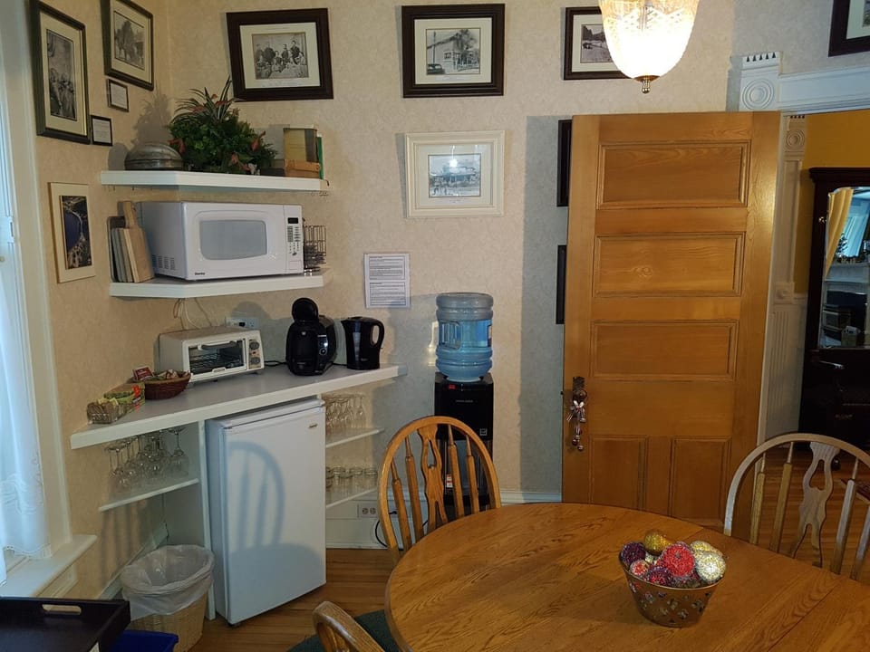 Coffee/tea facilities