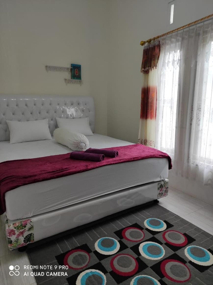 Penginapan Rezki Syariah Bed and Breakfast in West Sumatra, Indonesia
