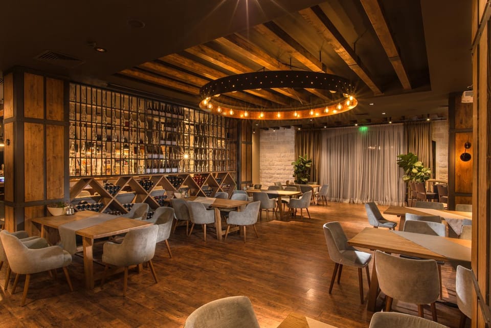 Restaurant/places to eat