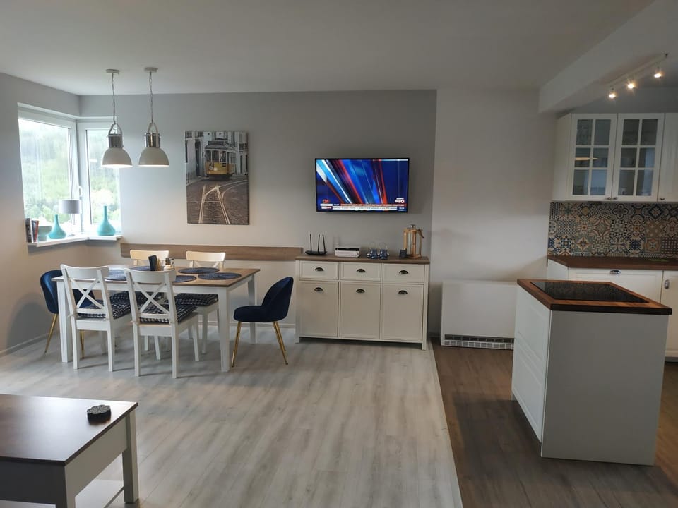 Communal lounge/ TV room, Lounge or bar, Dining area