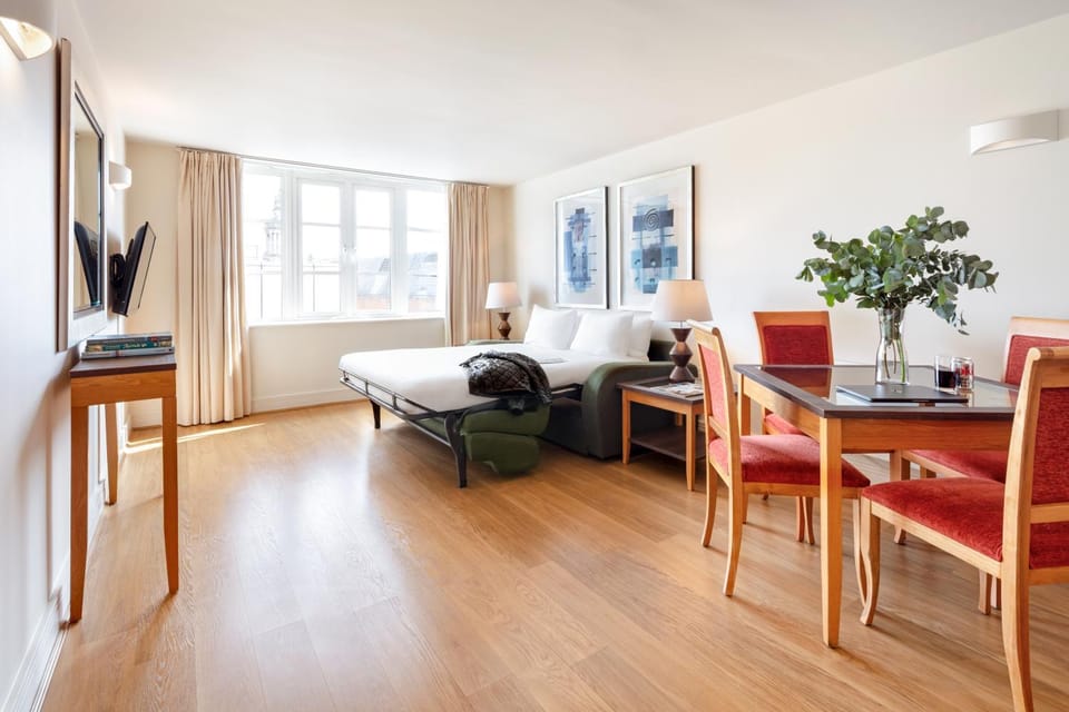 Living room, Bedroom