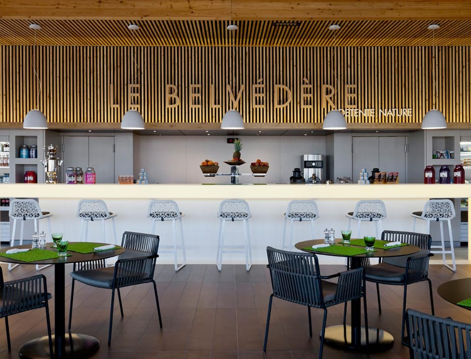 Lounge or bar