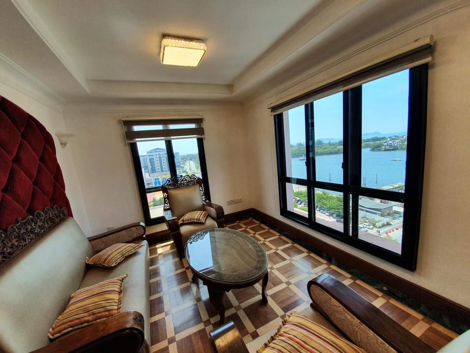Balcony/Terrace, Decorative detail, Sea view