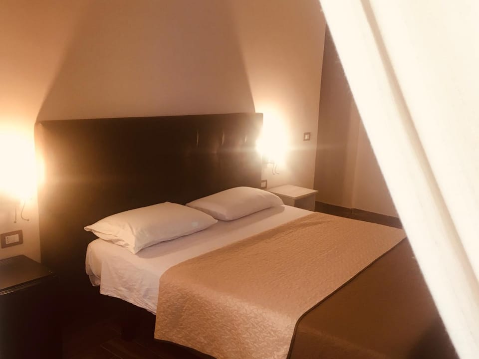 Photo of the whole room, Decorative detail