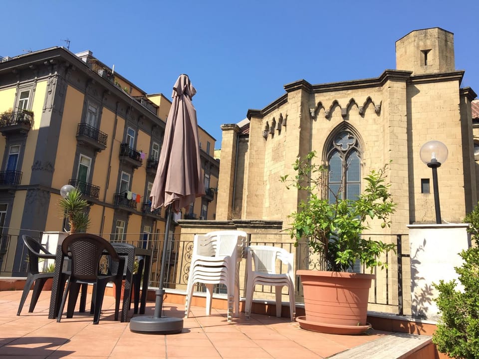 Property building, Neighbourhood, Solarium, Balcony/Terrace, City view, Landmark view, Street view