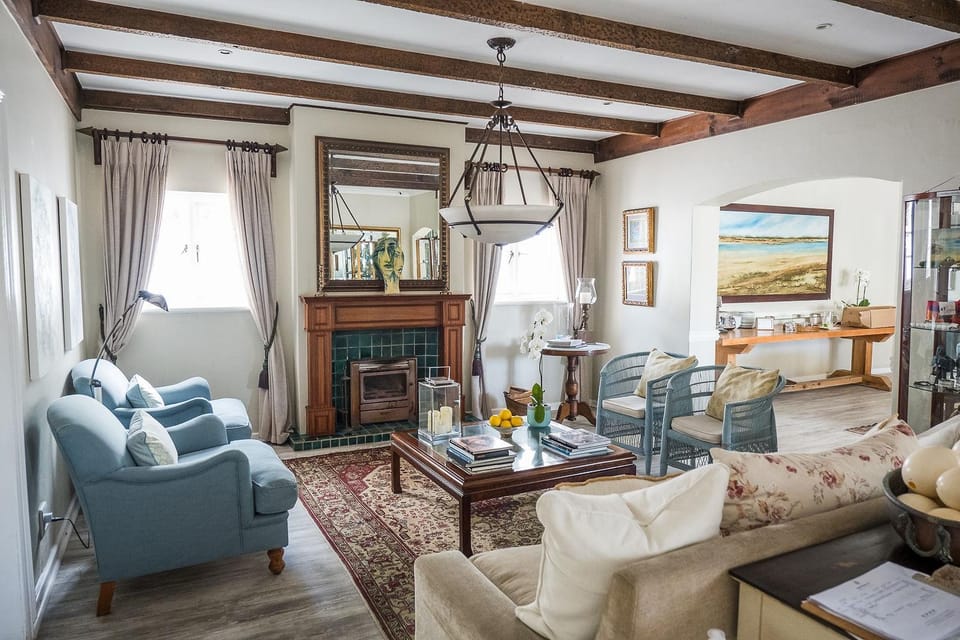 Living room, Seating area, Internal: Not applicable to any particular room