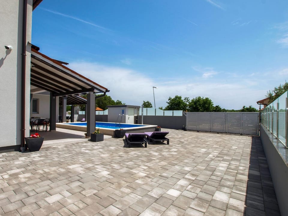 4 Stars Apartments-Pikula Apartment in Fažana