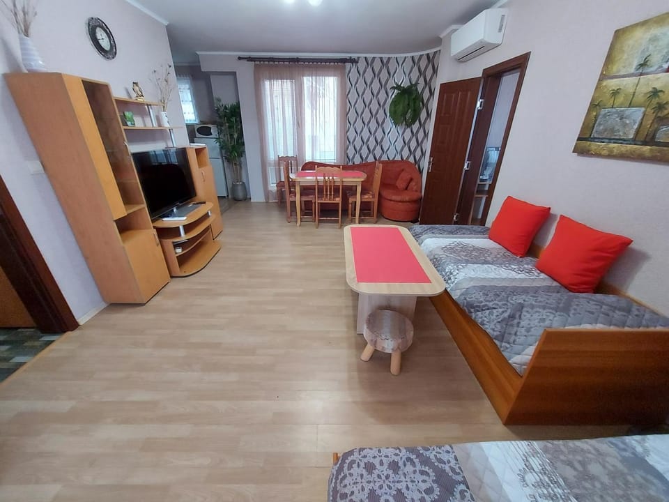 Apartment Larissa Apartment in Pomorie