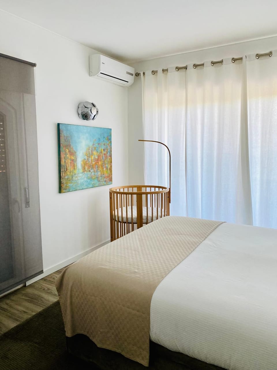 Bed, Photo of the whole room, Bedroom, cot, air conditioner