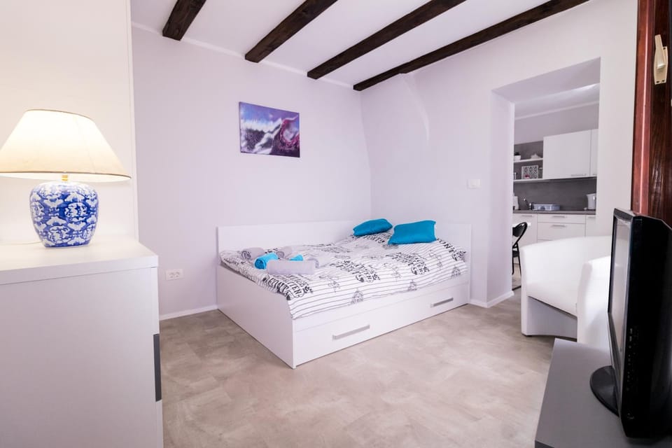 Living room, Bedroom