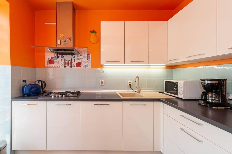 Coffee/tea facilities, Kitchen or kitchenette