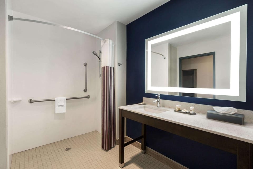 Shower, Bathroom, On site, ADAM