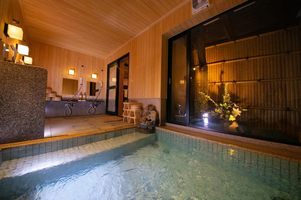 Bathroom, Public Bath
