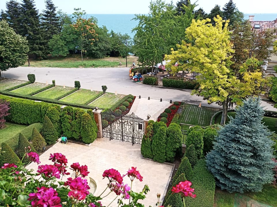Garden view, Landmark view, Sea view