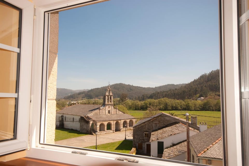 As Viñas Bed and Breakfast in A Mariña Occidental