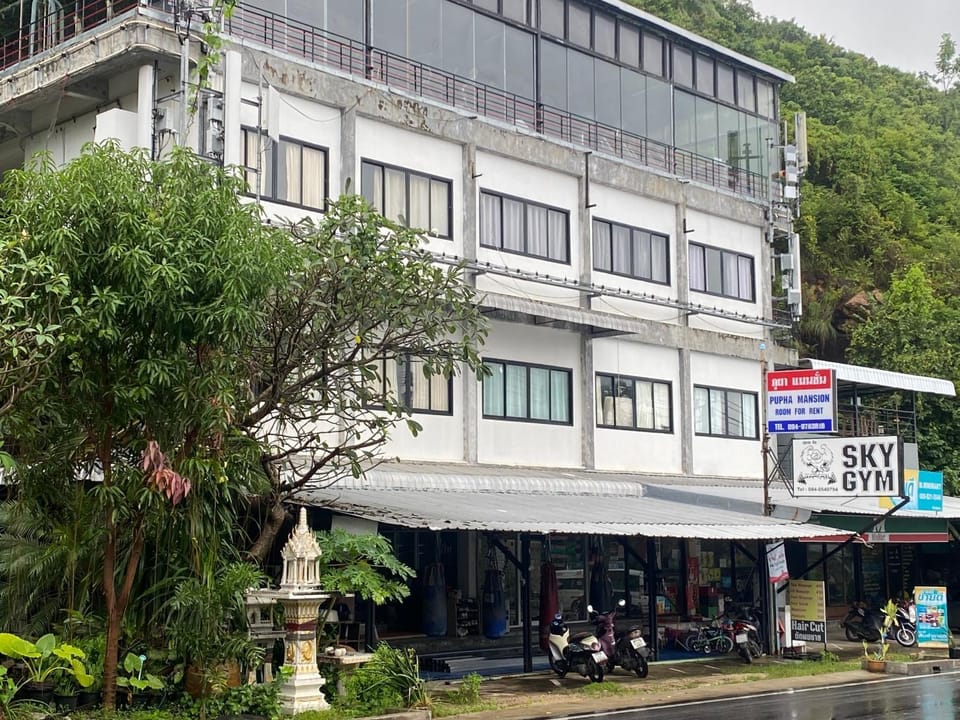 Pupha Mansion Bed and Breakfast in Ko Samui