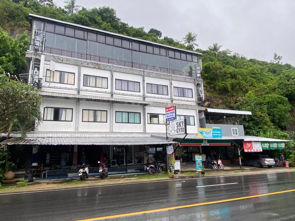 Pupha Mansion Bed and Breakfast in Ko Samui