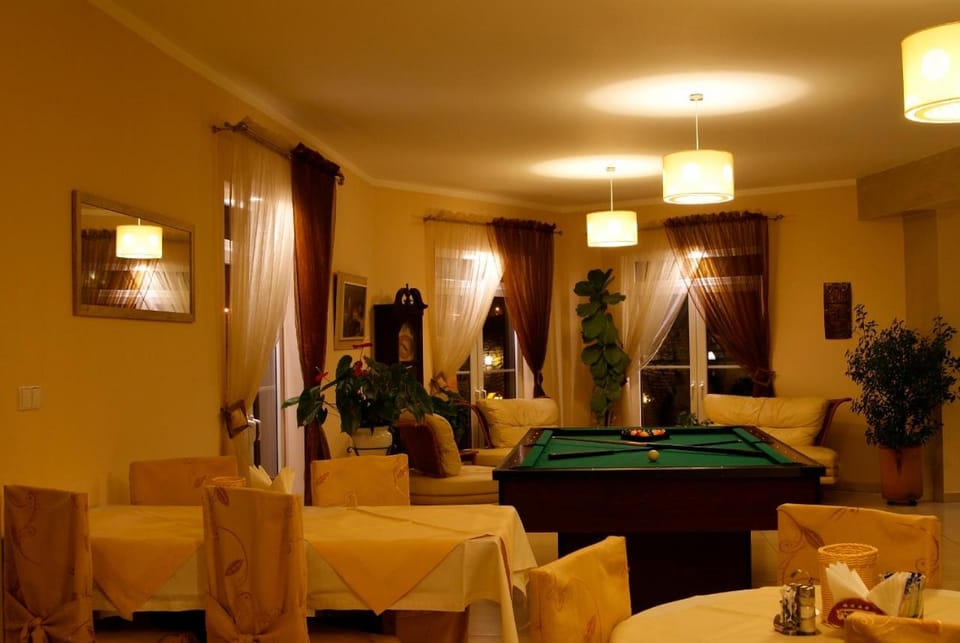 Billiard