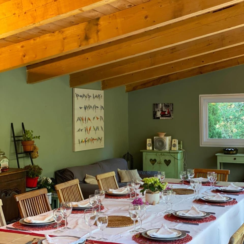 Patio, Restaurant/places to eat, Garden, Balcony/Terrace, Lounge or bar, Dining area, Swimming pool