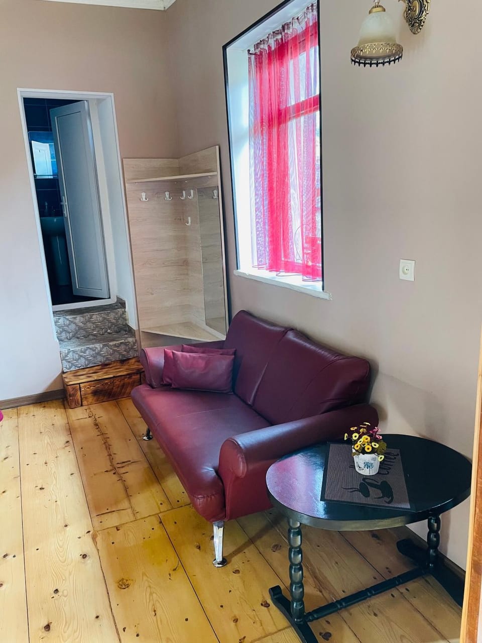 Travel Inn House Mestia • მოგზაურის სახლი Bed and Breakfast in Georgia