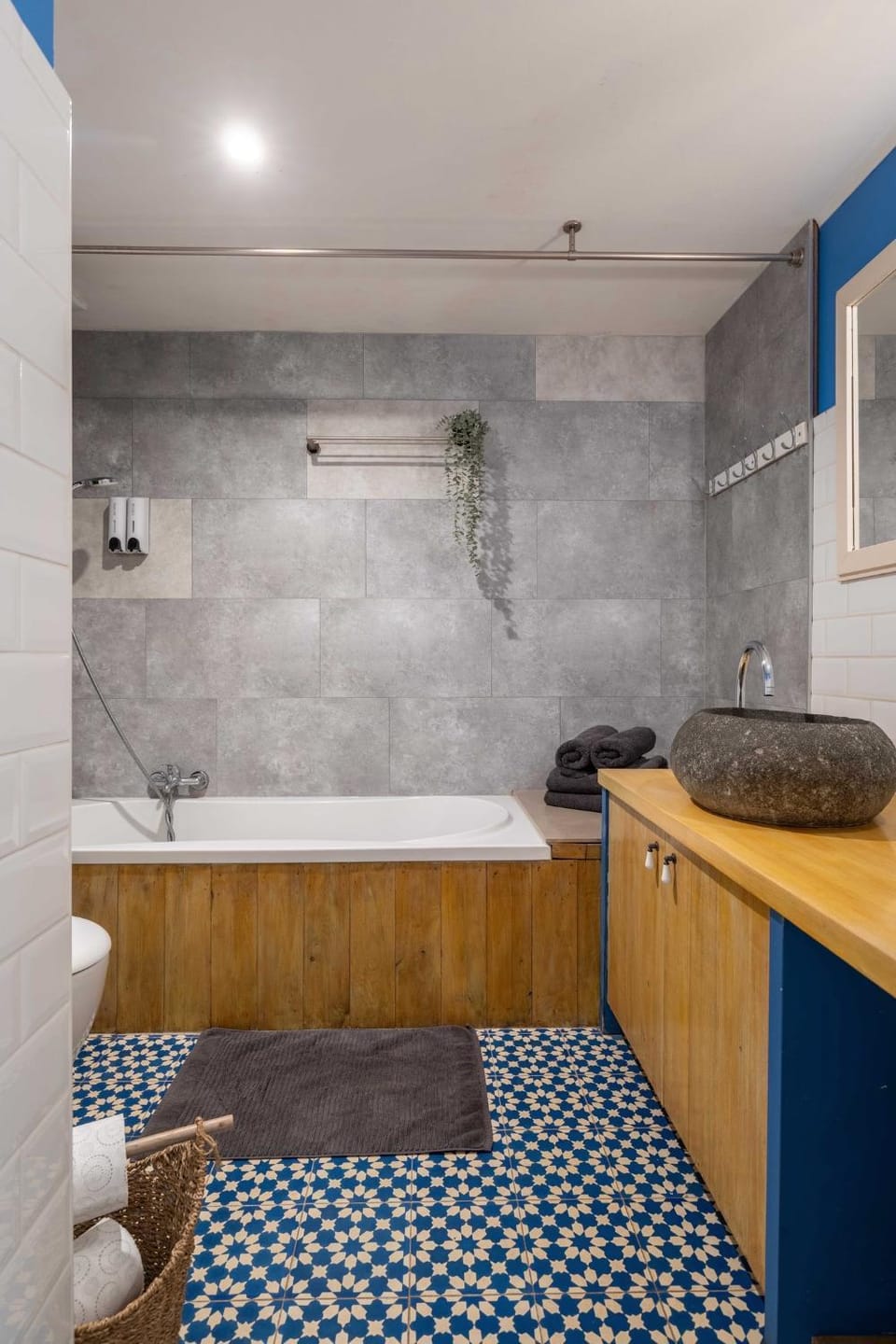 Bathroom, Bath, towels